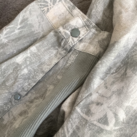 NWOT Yesterday linen zip-up pale grey/white/blush fitted jacket size 14 - Picture 6 of 11